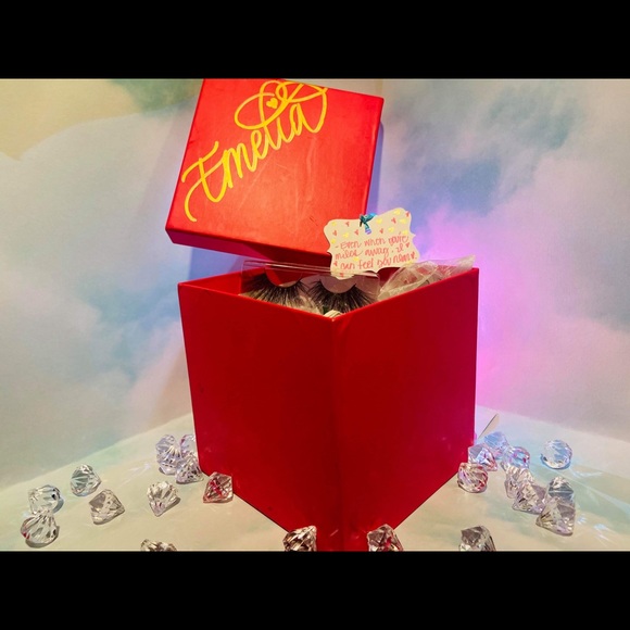 Custom Gift Boxes - Picture 3 of 3